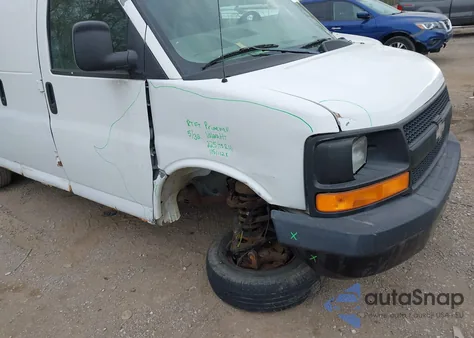 2004 Chevrolet Express from USA, damaged, VIN 1GCFG15XX41232932